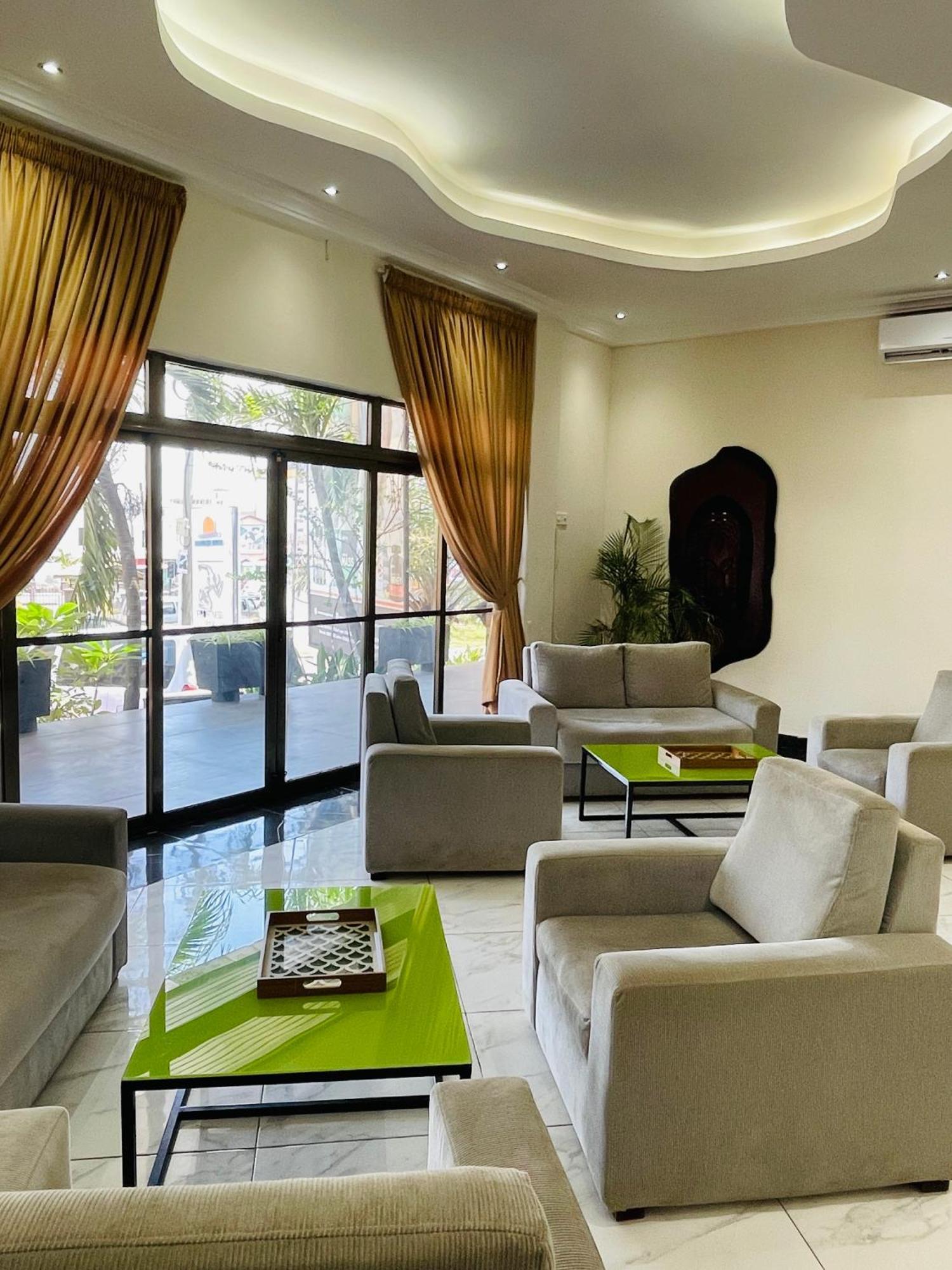 Niagara Hotel Άκρα Εξωτερικό φωτογραφία