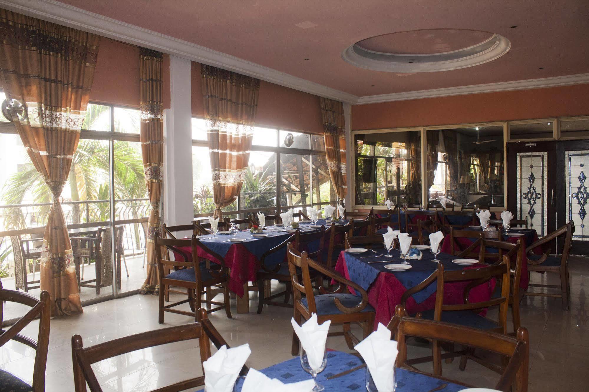 Niagara Hotel Άκρα Εξωτερικό φωτογραφία